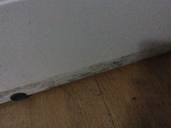 晚上拍的,看着更脏了